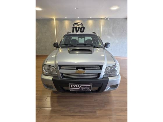 CHEVROLET S10 2.4 ADVANTAGE 4X2 CD 8V FLEX 4P MANUAL CHEVROLET S10 2.4 ADVANTAGE 4X2 CD 8V FLEX 4P MANUAL